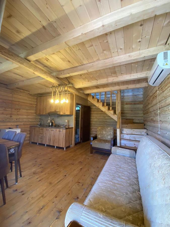 Guest House On Angisa Batumi Exterior foto